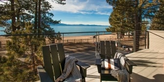 Premier Lakefront Studio Balcony