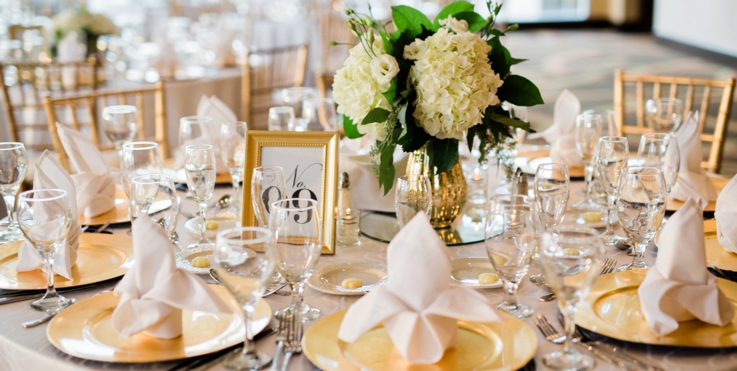 Wedding dining table setup