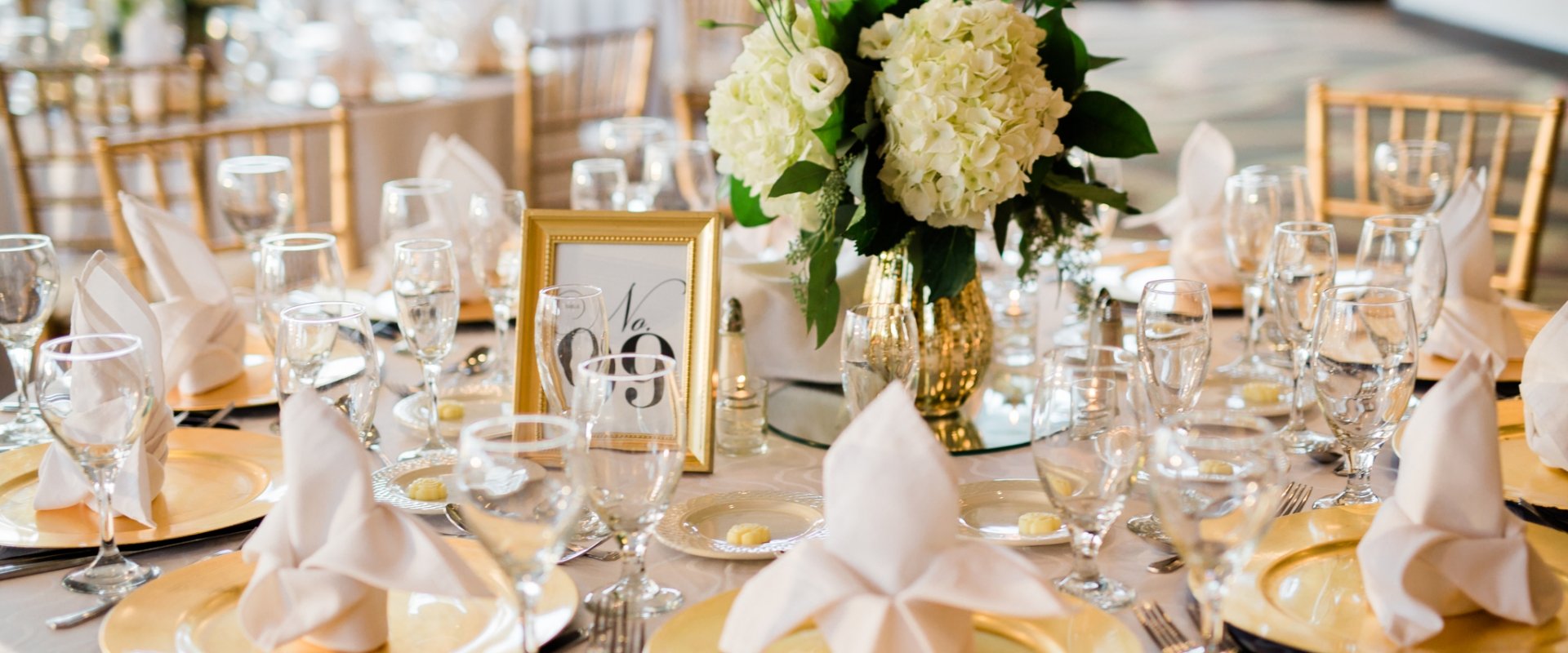 Wedding dining table setup