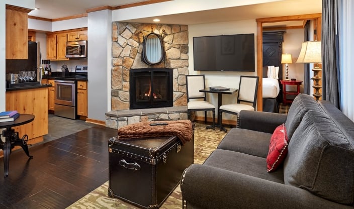 Three Bedroom Suite with Kitchen at The Landing Lake Tahoe Resort & Spa