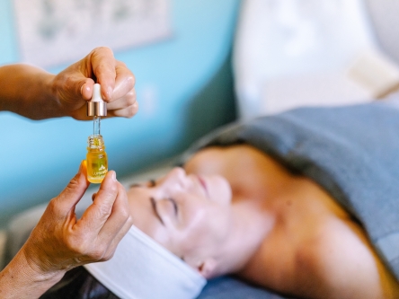 A massage using Landing Spa Essential Oil