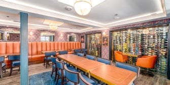 Landing Wine Room_Full Table